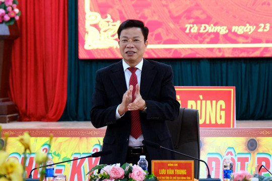 Chủ tịch HĐND tỉnh Lâm Đồng Lưu Văn Trung thăm, động viên đầu xuân các địa phương