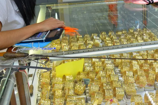 Giá vàng hôm nay 24/2/2026: Giá vàng SJC, vàng nhẫn trong nước, vàng thế giới mới cập nhật