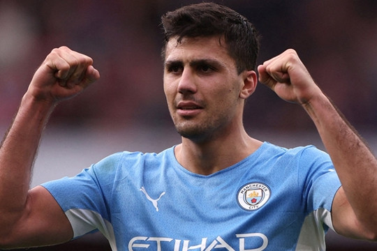 Chuyển nhượng sáng 23/2: Real Madrid đại chiến Barcelona vụ Rodri, Arsenal tranh Julian Alvarez
