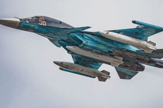 Tiêm kích Su-34 của Nga đạt tầm hoạt động liên lục địa 8.000 km