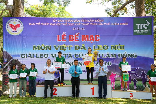 Sôi nổi giải leo núi Tà Cú mở rộng mừng xuân 2026