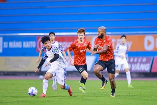 Ninh Bình thắng đậm 3-0 ngày khai xuân: Fred Friday tỏa sáng, dàn tân binh ghi điểm