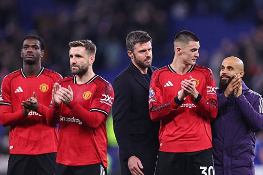 Man Utd hạ Everton 1-0: Benjamin Sesko tỏa sáng đưa Quỷ đỏ vươn lên vị trí thứ 4 Ngoại hạng Anh