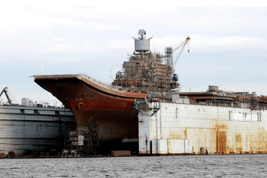 Số phận tàu sân bay Đô đốc Kuznetsov: Nga có thể loại biên để tập trung vũ khí siêu thanh
