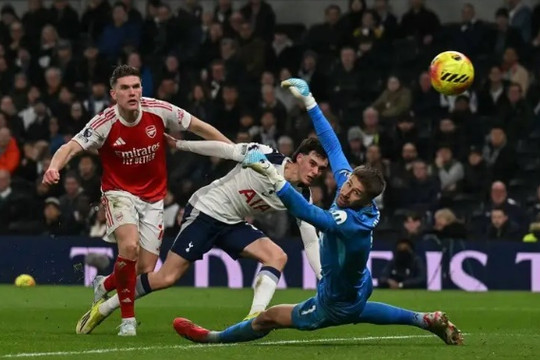 Arsenal thắng đậm Tottenham 4-1: Viktor Gyokeres khẳng định vị thế số 9 hoàn hảo