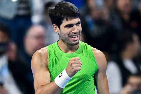 Carlos Alcaraz thống trị đầu mùa 2026: Kế hoạch hoàn tất Sunshine Double và Roland Garros