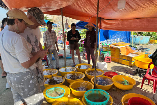 Làng chài Mũi Né nhộn nhịp đầu xuân