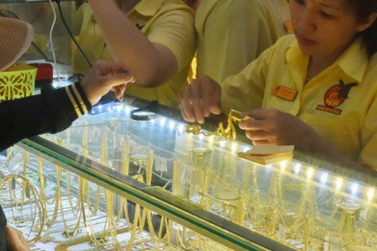 Cập nhật 08:15 sáng 27/02/2026: Giá vàng đồng loạt đi ngang, riêng PNJ niêm yết 183,9 triệu