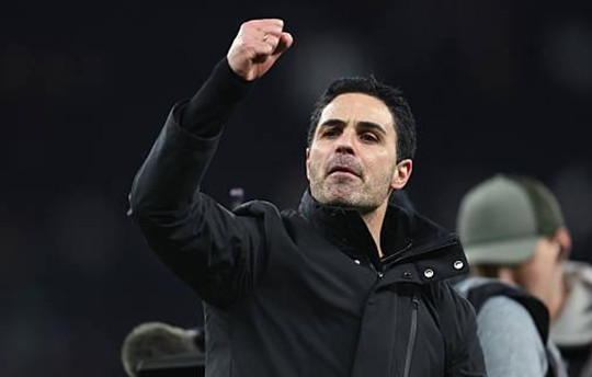 Arsenal nhận cú hích Champions League trước thềm Derby London với Chelsea