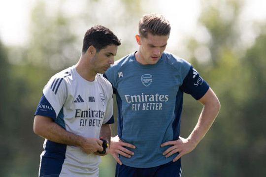 Arsenal và cái giá ngọt ngào cho sự bùng nổ của Viktor Gyokeres tại Ngoại hạng Anh