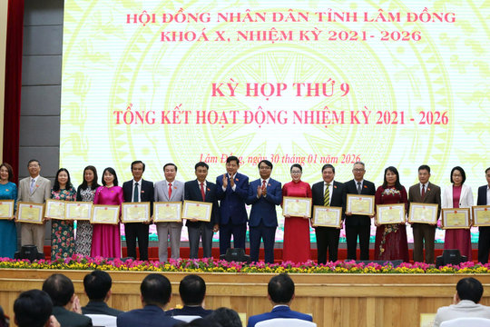 Hoàn thiện thể chế, nâng cao hiệu lực, hiệu quả chính quyền địa phương 2 cấp