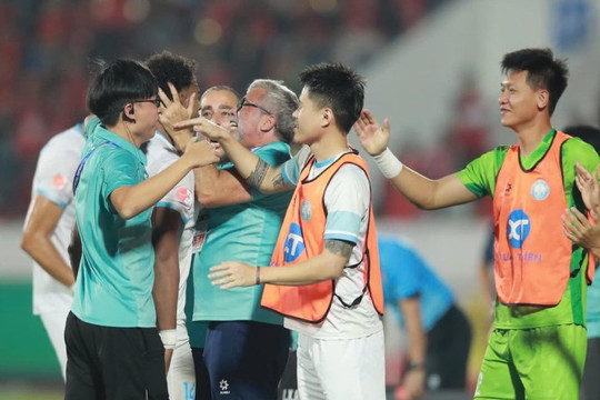 Nam Định ngược dòng thắng Ninh Bình 3-2: Màn rượt đuổi tỷ số kịch tính tại Thiên Trường