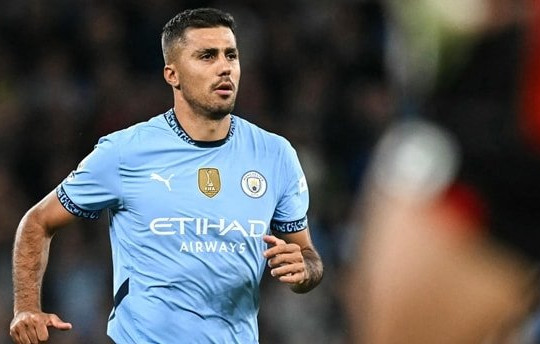 Real Madrid nhắm Quả bóng Vàng Rodri, Rashford đạt thỏa thuận với Barcelona
