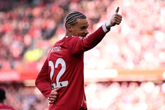 Hugo Ekitike rực sáng giúp Liverpool thắng West Ham: Lời khẳng định đanh thép trước Alexander Isak