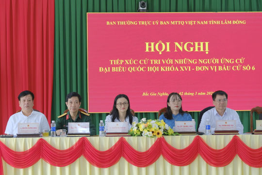 Ứng cử viên ĐBQH khóa XVI tiếp xúc cử tri phường Bắc Gia Nghĩa, Đông Gia Nghĩa và xã Trường Xuân