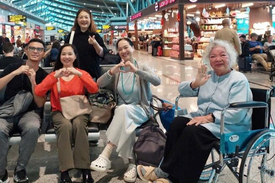 NSƯT Lê Mai và hành trình tìm lại ký ức bên ba cô con gái nổi tiếng
