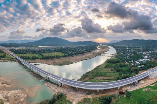 Sắp khai thác hai tuyến cao tốc Quảng Ngãi - Hoài Nhơn và Hoài Nhơn - Quy Nhơn