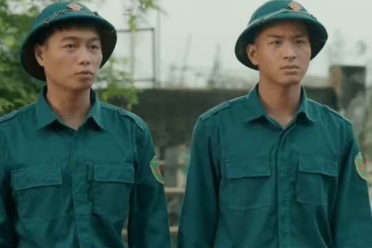 Phim Không giới hạn tập 16: Lợi huy động tiền tiết kiệm để hỗ trợ gia đình Phúc