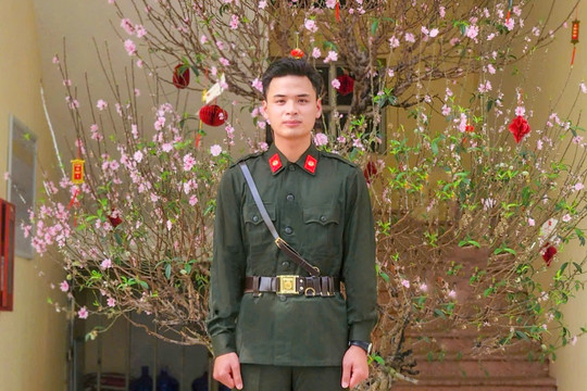 Tạm gác vị trí công chức, đảng viên trẻ Bắc Ninh tình nguyện nhập ngũ Công an nhân dân