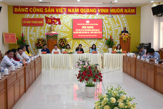 Ứng cử viên ĐBQH tại đơn vị bầu cử số 4 tiếp xúc cử tri xã Hàm Thuận Nam và Hàm Thạnh