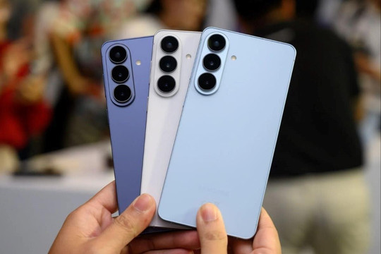 Bóc tem Samsung Galaxy S26 với camera "Gimbal" 360 độ, siêu AI quản gia và deal hời 15 triệu!