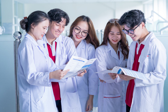 Điều kiện xét chuyển hạng viên chức y tế