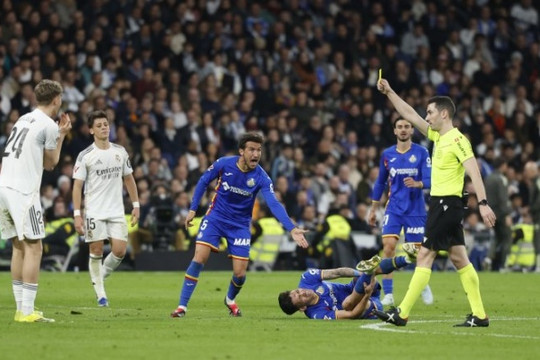 Real Madrid thua sốc Getafe 0-1 ngay tại Bernabeu: Khủng hoảng nhân sự lộ diện
