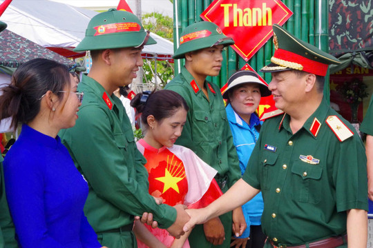 Quân khu 7 kiểm tra công tác chuẩn bị giao quân tại tỉnh Lâm Đồng