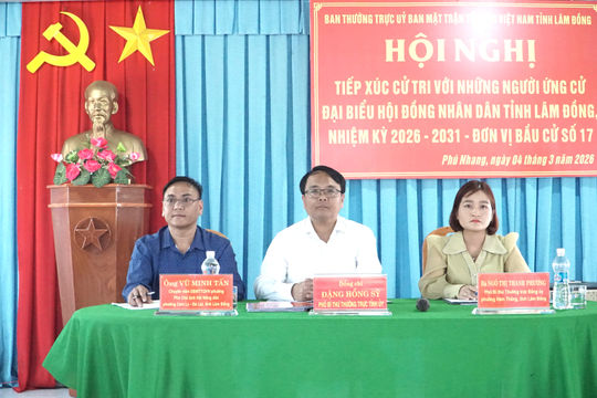 Người ứng cử đại biểu HĐND tỉnh Lâm Đồng tiếp xúc cử tri phường Bình Thuận