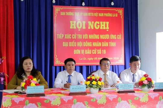 Ứng cử viên đại biểu HĐND tỉnh Lâm Đồng tiếp xúc cử tri tại phường La Gi
