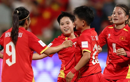 ĐT nữ Việt Nam hạ Ấn Độ 2-1: Khởi đầu kịch tính và phần thưởng 500 triệu từ VFF