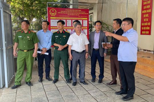 Lãnh đạo UBND tỉnh Lâm Đồng kiểm tra công tác chuẩn bị bầu cử tại xã Đức Trọng