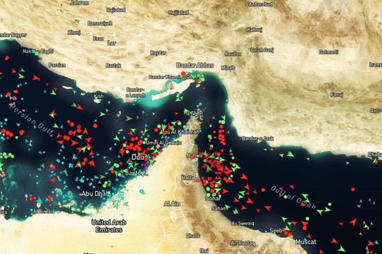 Căng thẳng eo biển Hormuz: Iran triển khai hàng nghìn tên lửa và UAV gây gián đoạn năng lượng toàn cầu