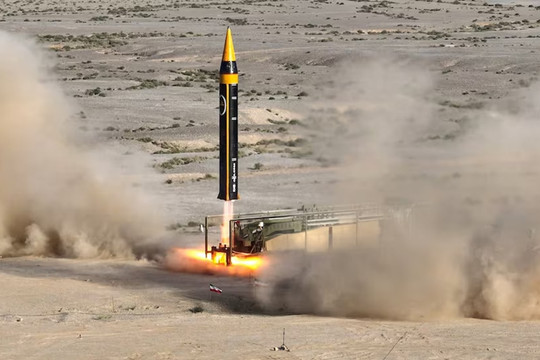 Kho tên lửa và drone của Iran: Những vũ khí then chốt trong đối đầu với Mỹ và Israel