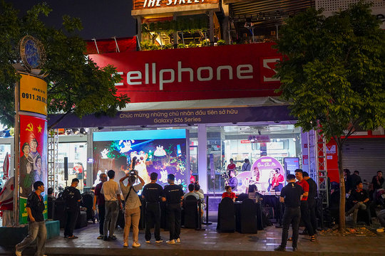 Galaxy S26 Series chính thức mở bán: CellphoneS ghi nhận tăng trưởng đơn hàng 40%