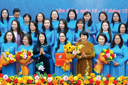 Nâng cao vai trò, tiếng nói của phụ nữ trong cơ quan dân cử