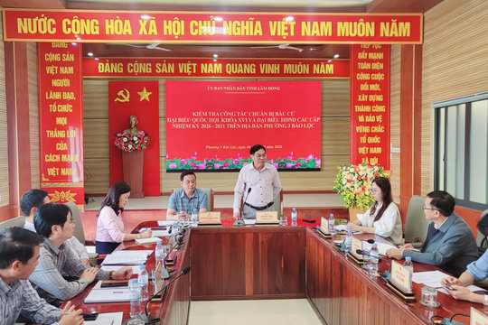 Phó Chủ tịch UBND tỉnh Lâm Đồng Võ Ngọc Hiệp kiểm tra công tác bầu cử tại phường 3 Bảo Lộc