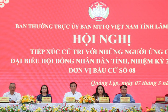 Ứng cử viên đại biểu HĐND tỉnh Đơn vị bầu cử số 8 tiếp xúc cử tri xã Quảng Lập