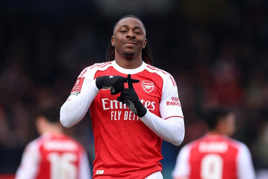 Arsenal nhọc nhằn hạ Mansfield 2-1 tại FA Cup: Siêu phẩm của Eze và nỗi lo nhân sự