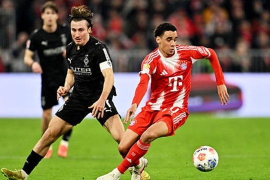 Bayern Munich đè bẹp Gladbach 4-1: Màn tái xuất hoàn hảo của Jamal Musiala
