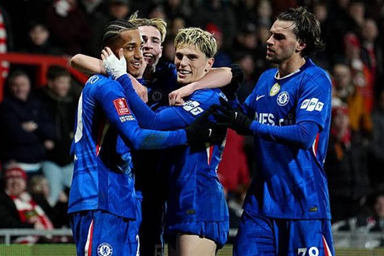 Chelsea lội ngược dòng hạ Wrexham 4-2 để tiến vào tứ kết FA Cup