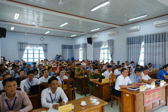 Cử tri Cát Tiên 3 mong đại biểu HĐND tỉnh hành động vì Nhân dân