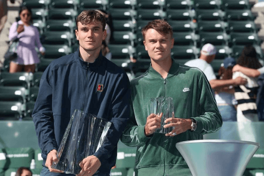 Draper và Rune tụt hạng sâu, Learner Tien cùng Alexandra Eala lập kỷ lục trên bảng xếp hạng tennis