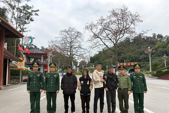Lạng Sơn: Trục xuất 4 công dân Trung Quốc nhập cảnh trái phép tìm việc làm
