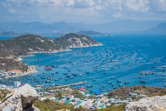 Mở đường bay thẳng kết nối vịnh Cam Ranh và đặc khu Phú Quốc từ ngày 15/3