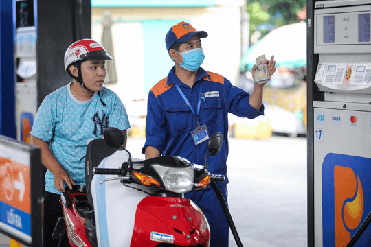 Đề xuất GIẢM THUẾ NHẬP KHẨU XĂNG DẦU