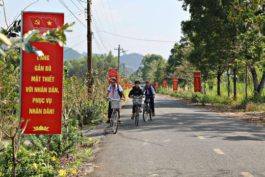 Cử tri vùng sâu, vùng xa Lâm Đồng mong sớm đầu tư hạ tầng giao thông