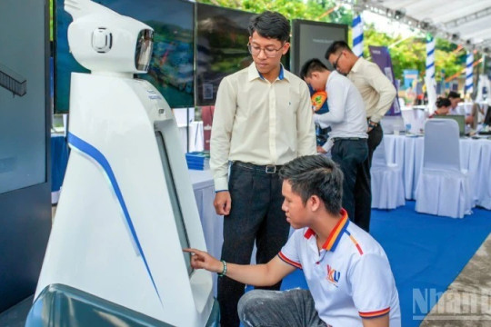 Phát triển khoa học, công nghệ gắn với nghiên cứu-ứng dụng-thị trường