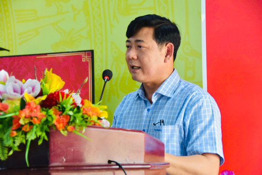 Lãnh đạo HĐND tỉnh Lâm Đồng kiểm tra công tác bầu cử tại xã Sông Lũy