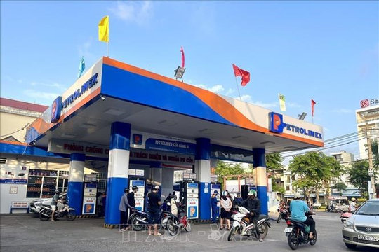 Bộ Công Thương khuyến khích làm việc từ xa để tiết kiệm nhiên liệu, ứng phó rủi ro nguồn cung xăng dầu